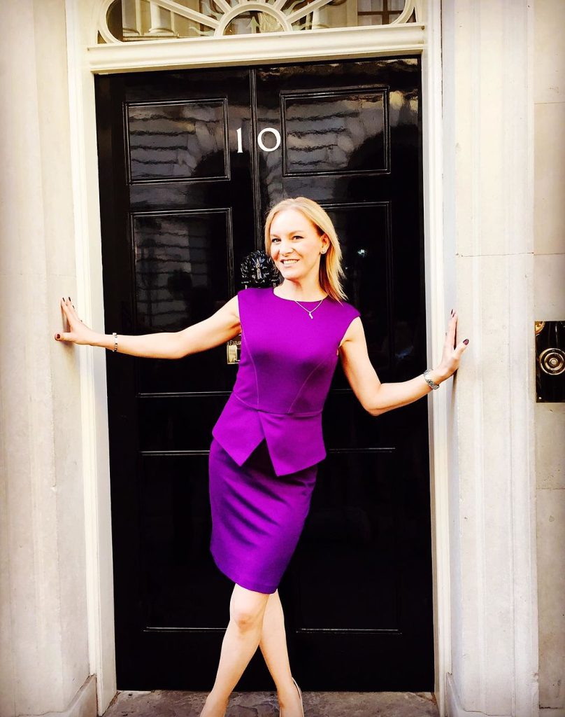 Stephanie_Hirst_-_No_10