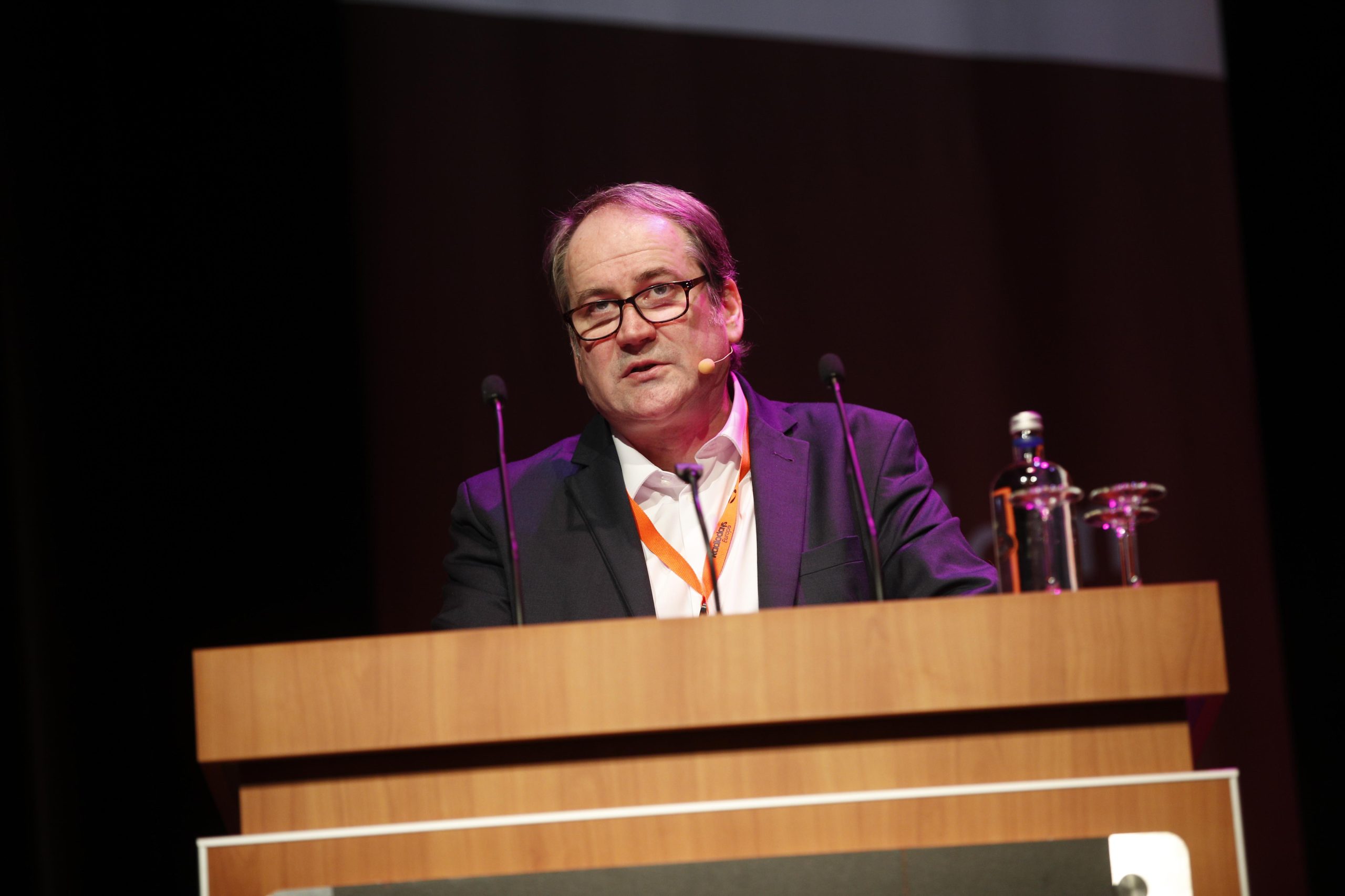 02RDE2017MONDAYCMC-163