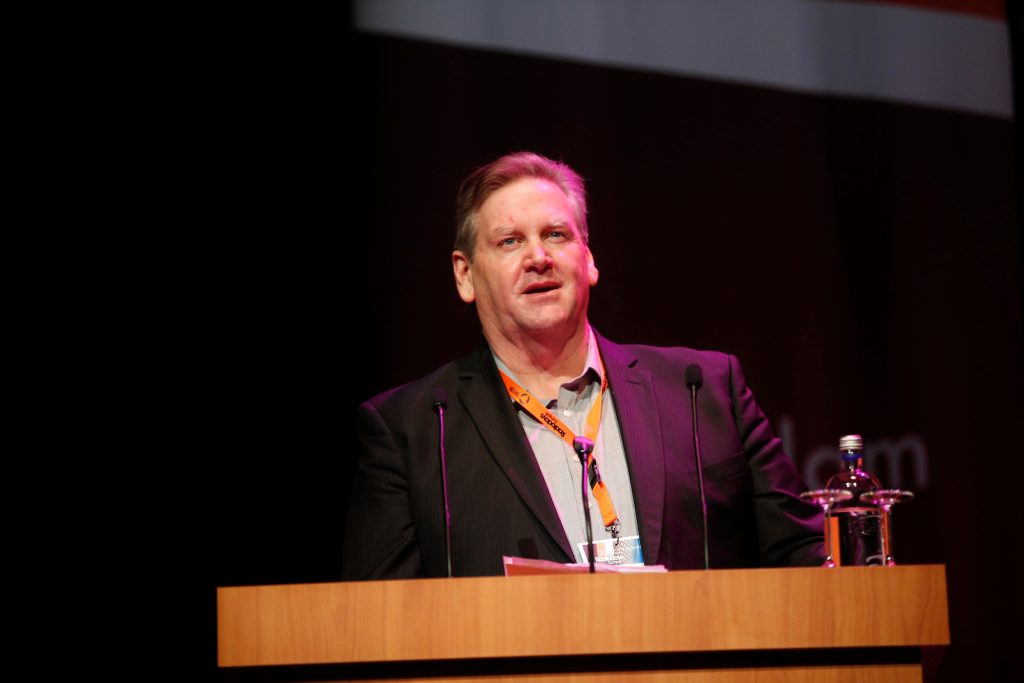 02RDE2017MONDAYCMC-210